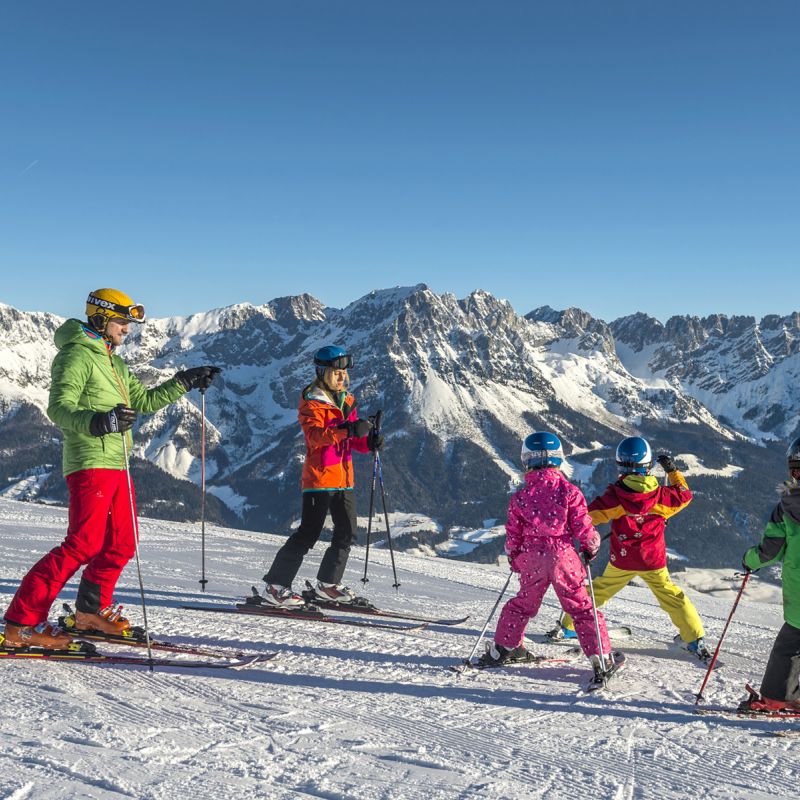 Familie-Skifahren_Wilder-Kaiser_Foto-von-Felbert_Reiter-(64)¦¬danielreiterpetervonfelbert.jpg